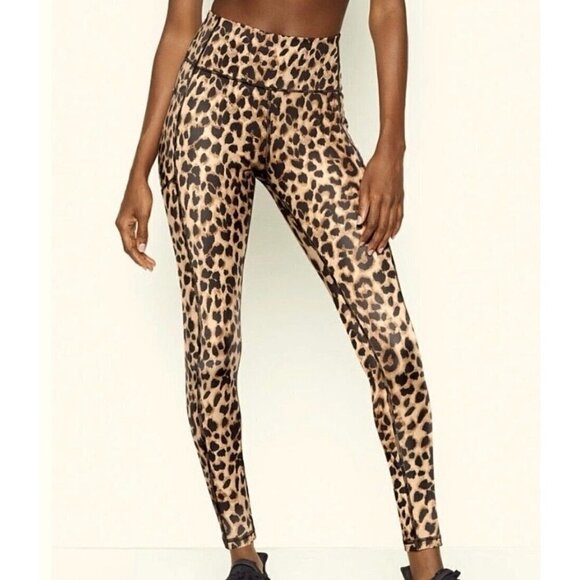 Victoria's Secret Sz 2 Leopard Print Studio Essential Cropped Leggings - Picture 1 of 15
